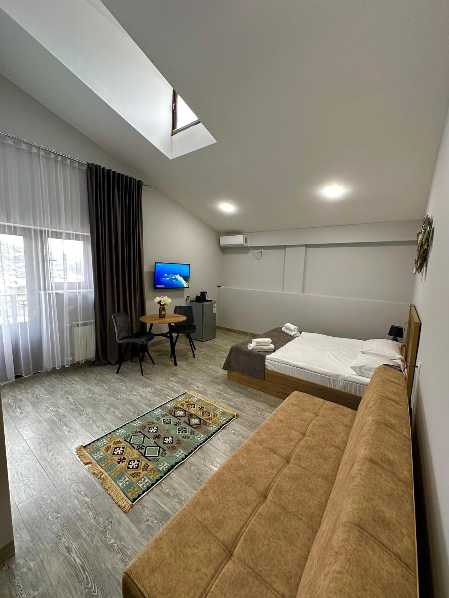 Sofia Suite Hotel Erywań Zewnętrze zdjęcie