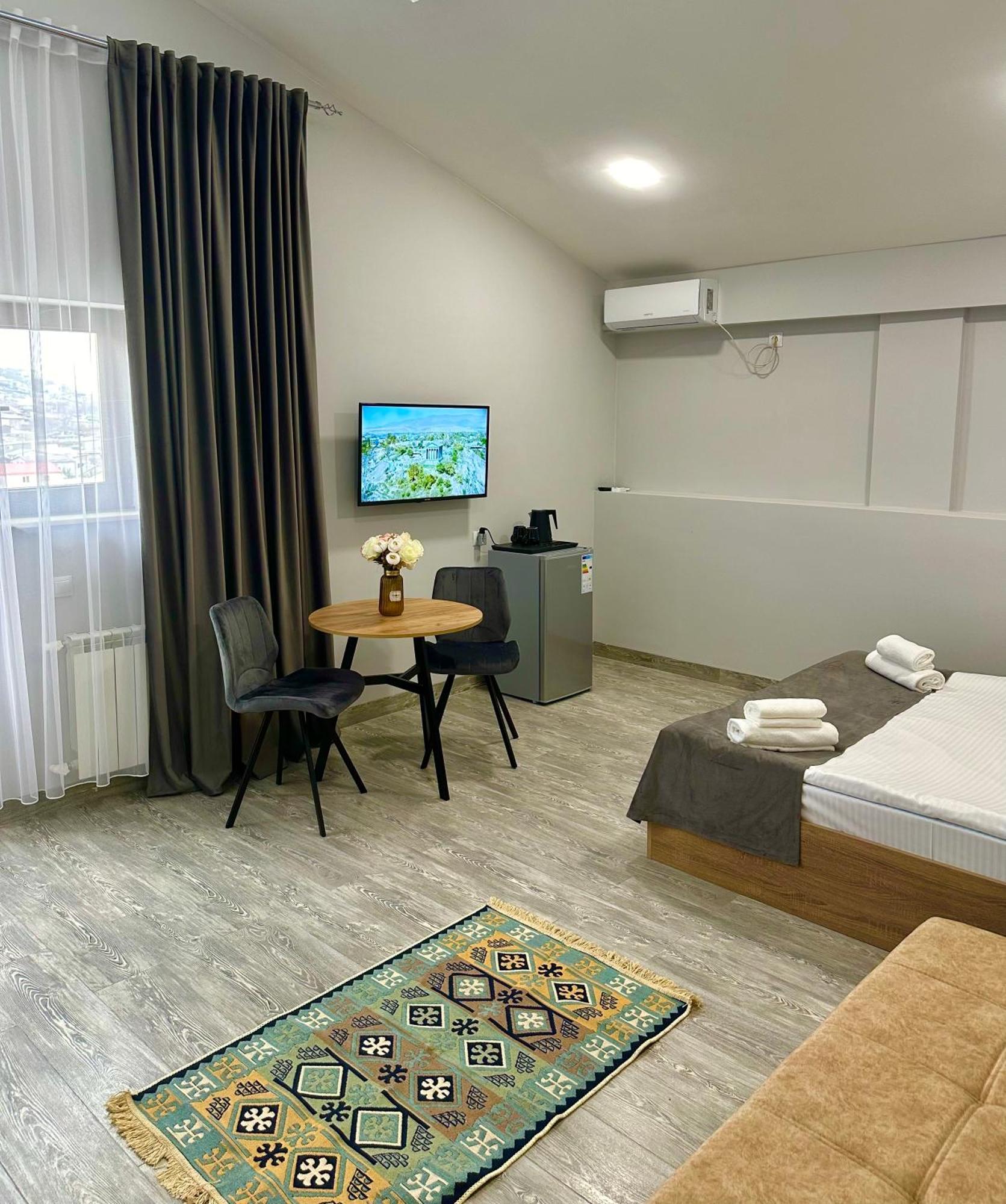 Sofia Suite Hotel Erywań Zewnętrze zdjęcie