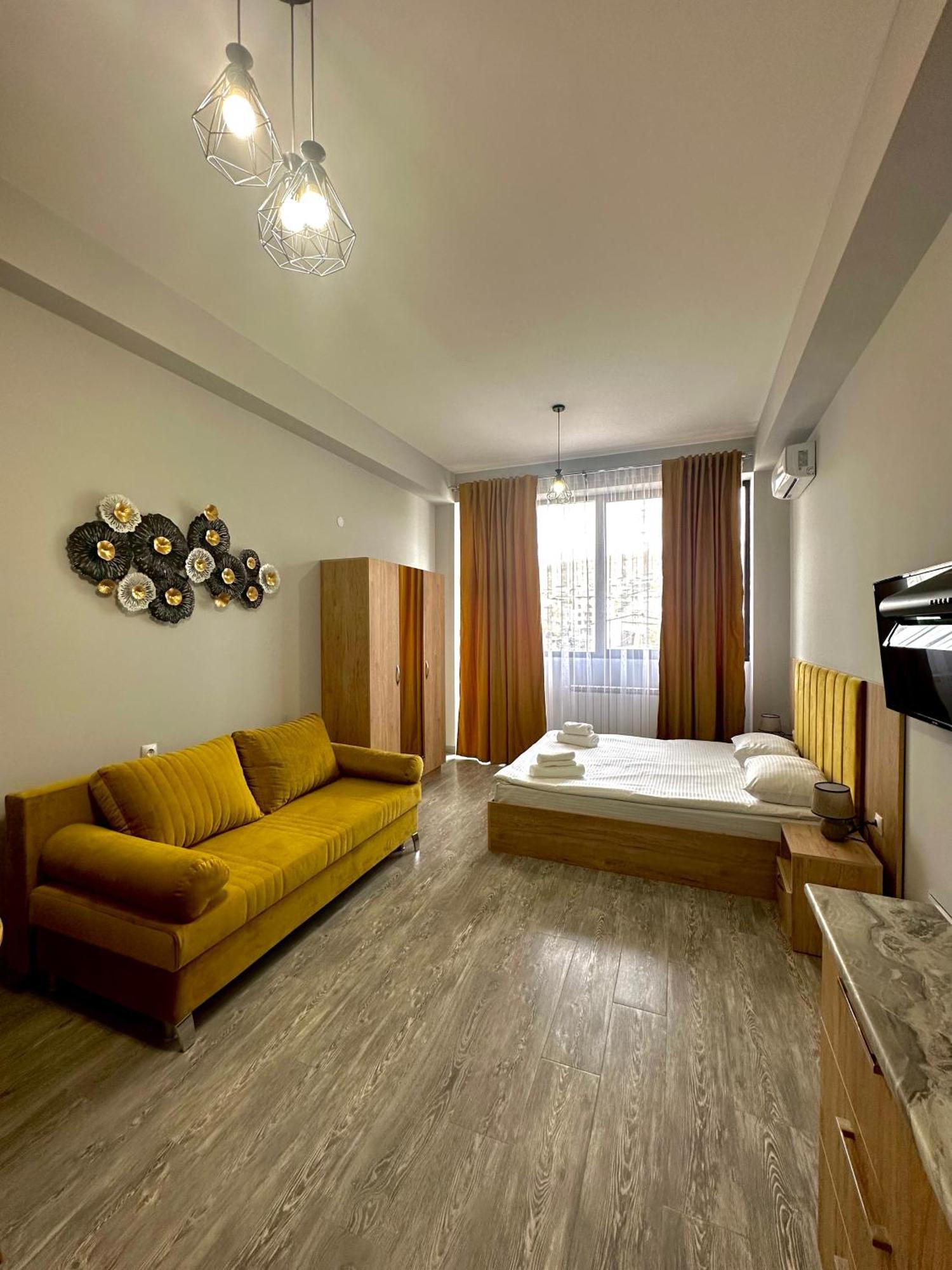 Sofia Suite Hotel Erywań Zewnętrze zdjęcie